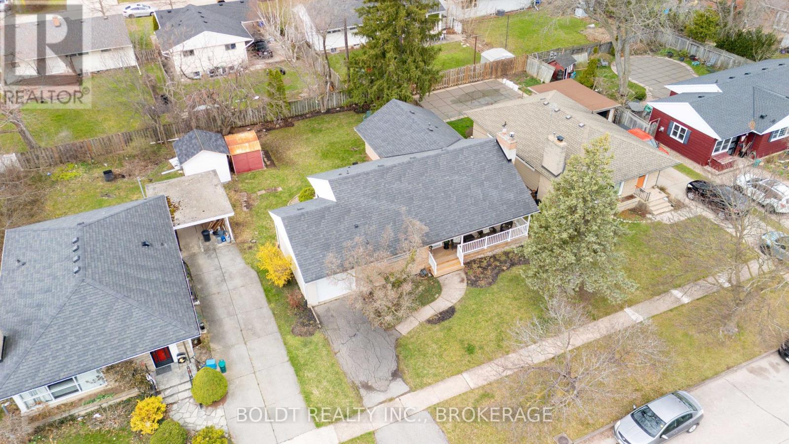 6 Mountainview Drive, St. Catharines (Glendale/glenridge), Ontario  L2T 3H4 - Photo 32 - X12980394