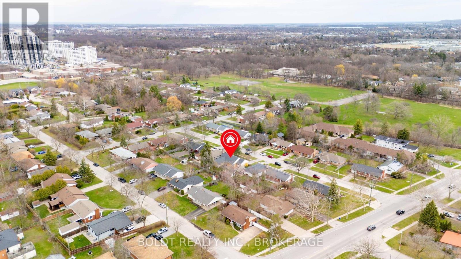 6 Mountainview Drive, St. Catharines (Glendale/glenridge), Ontario  L2T 3H4 - Photo 40 - X12980394