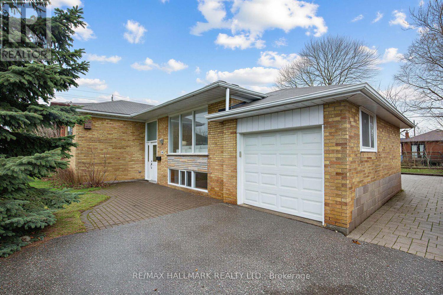 144 Waterloo Avenue, Toronto, Ontario  M3H 3Y8 - Photo 2 - C12996004