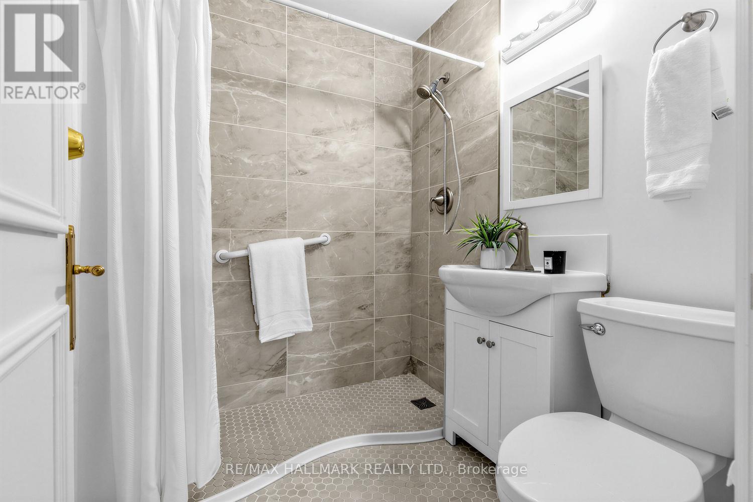 144 Waterloo Avenue, Toronto, Ontario  M3H 3Y8 - Photo 21 - C12996004