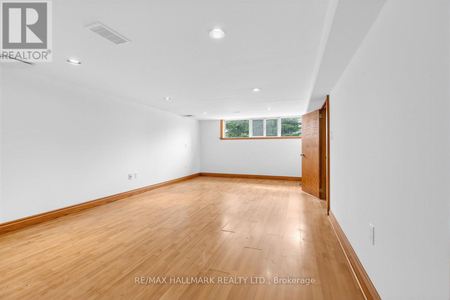 144 Waterloo Avenue, Toronto, Ontario  M3H 3Y8 - Photo 25 - C12996004