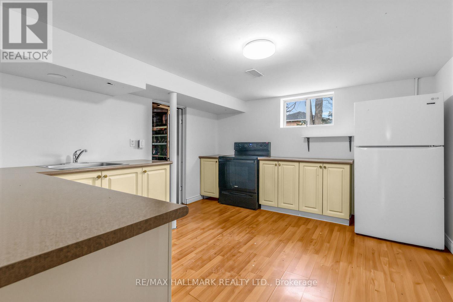 144 Waterloo Avenue, Toronto, Ontario  M3H 3Y8 - Photo 26 - C12996004