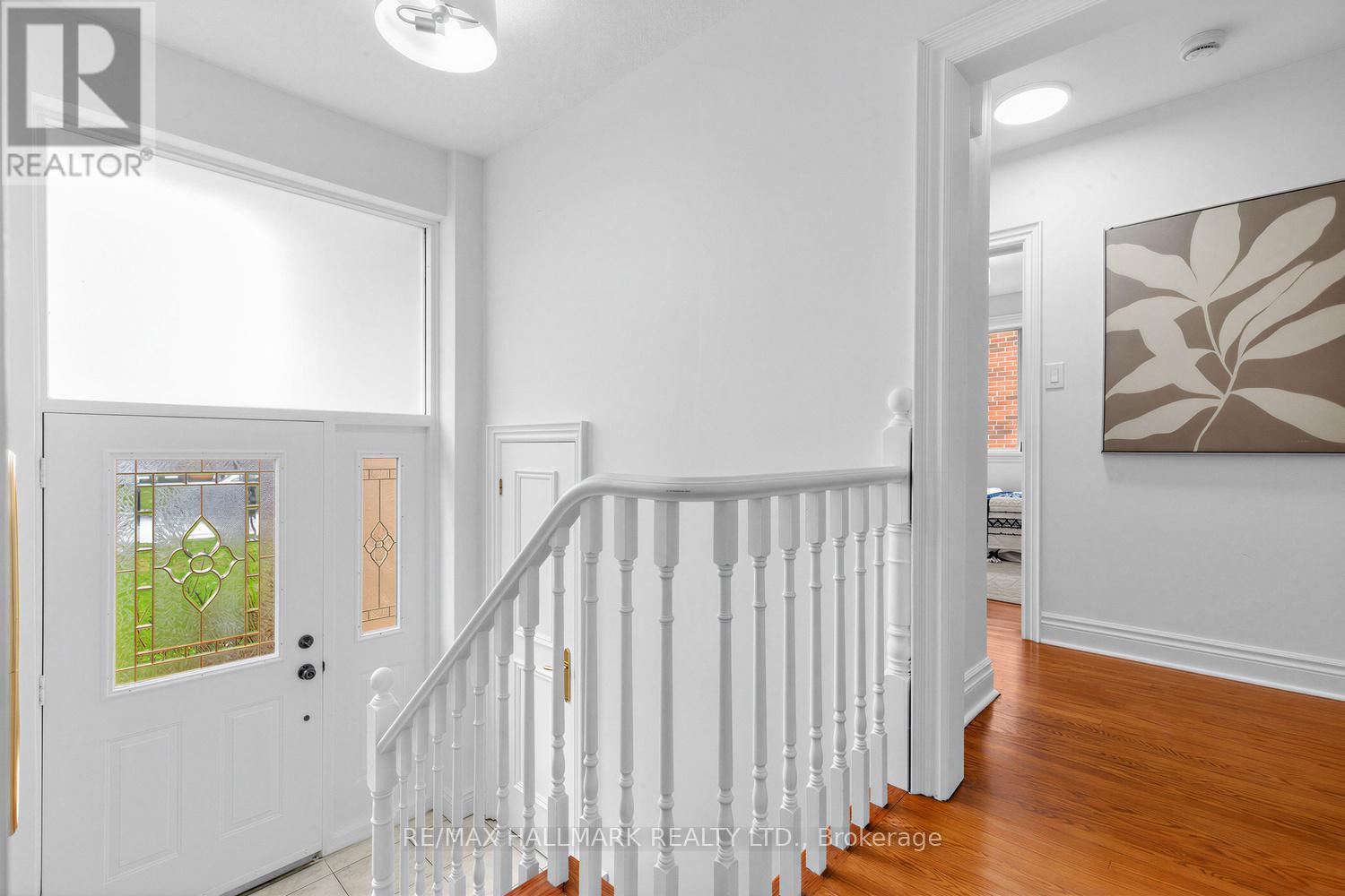 144 Waterloo Avenue, Toronto, Ontario  M3H 3Y8 - Photo 3 - C12996004