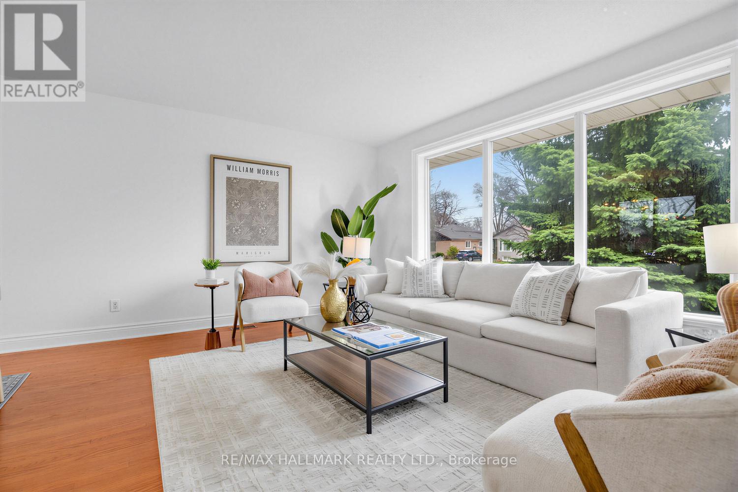 144 Waterloo Avenue, Toronto, Ontario  M3H 3Y8 - Photo 5 - C12996004