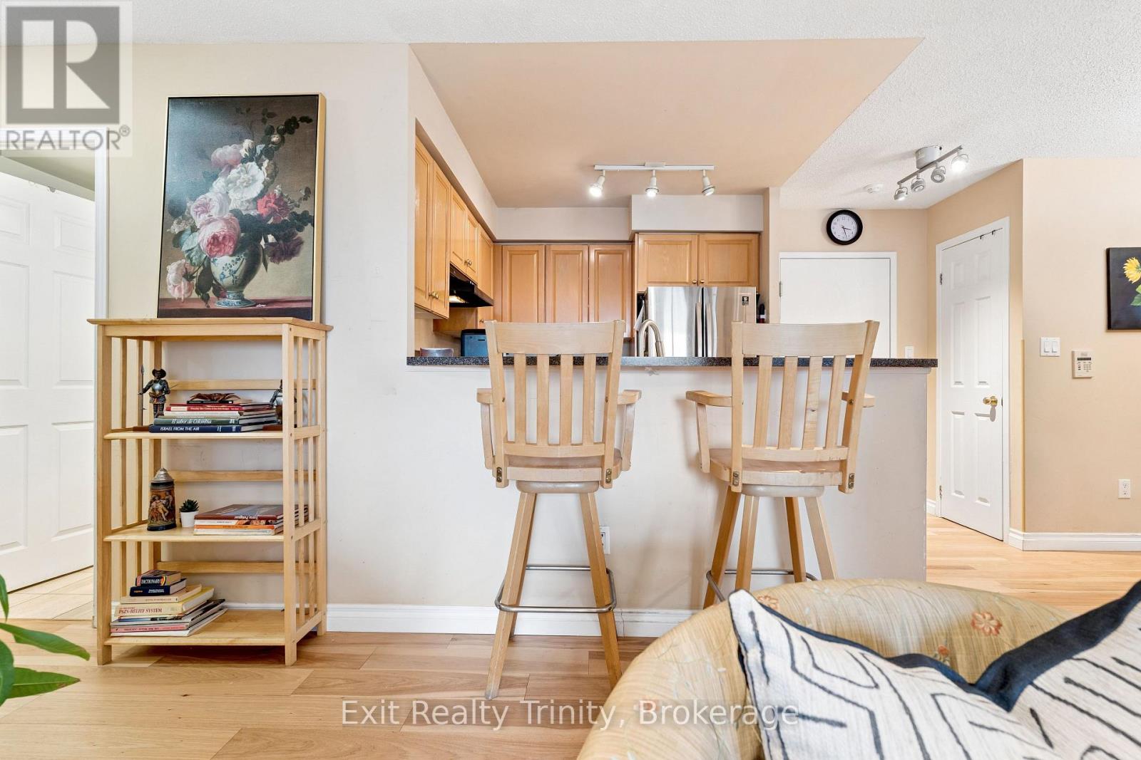 318 - 23 Lorraine Drive E, Toronto, Ontario  M2N 6Z6 - Photo 13 - C12996036