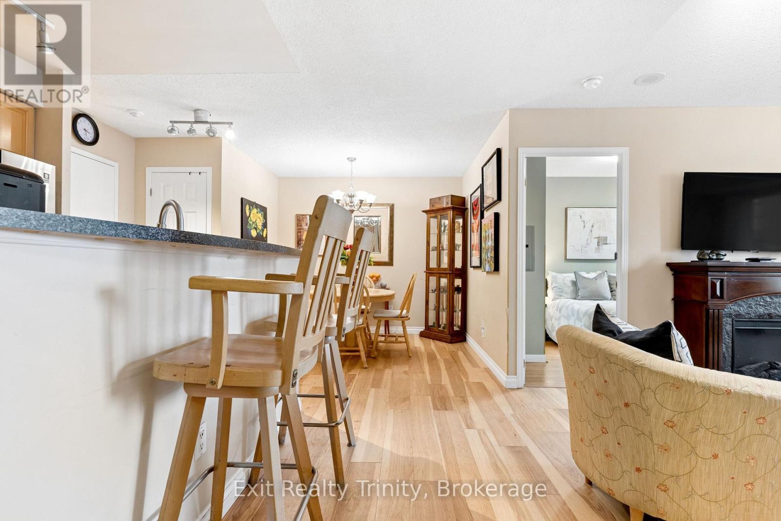 318 - 23 Lorraine Drive E, Toronto, Ontario  M2N 6Z6 - Photo 14 - C12996036