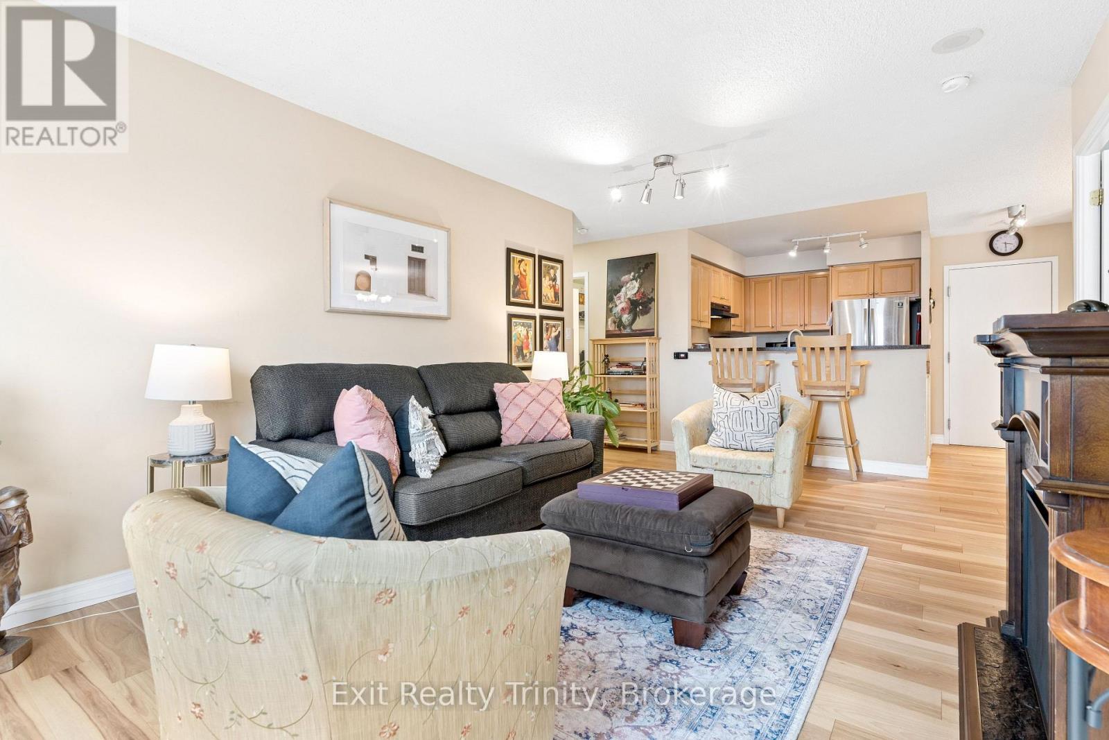 318 - 23 Lorraine Drive E, Toronto, Ontario  M2N 6Z6 - Photo 18 - C12996036