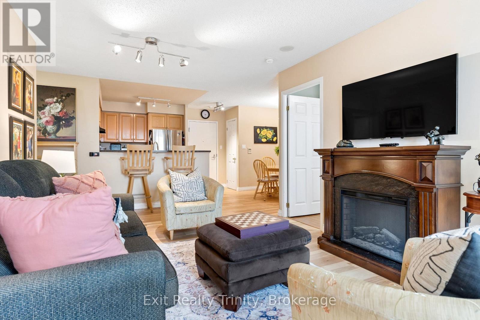 318 - 23 Lorraine Drive E, Toronto, Ontario  M2N 6Z6 - Photo 20 - C12996036