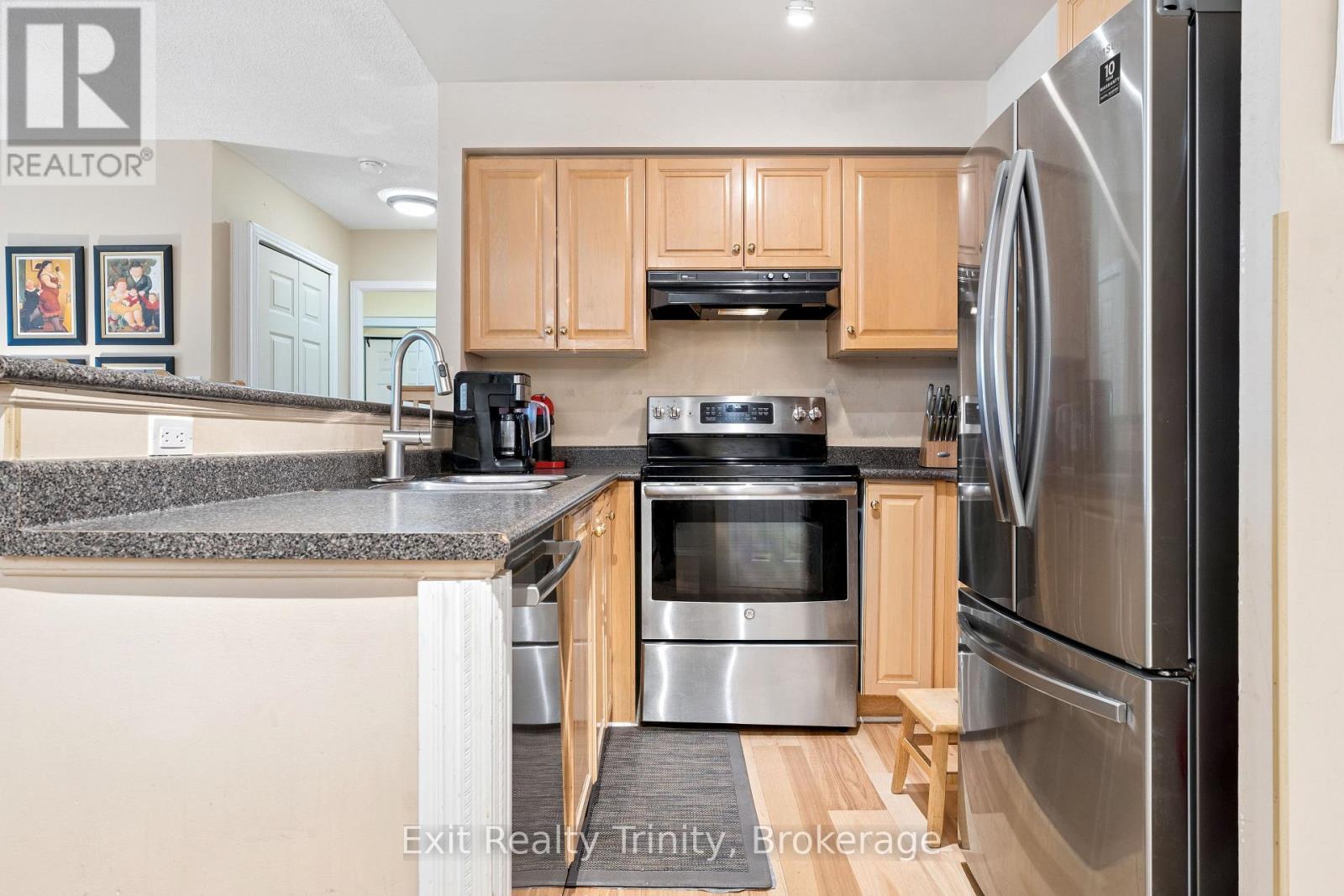 318 - 23 Lorraine Drive E, Toronto, Ontario  M2N 6Z6 - Photo 7 - C12996036