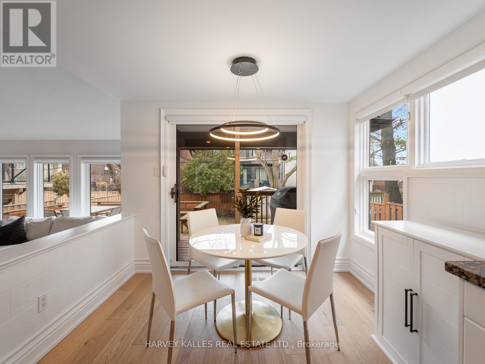 431 Douglas Avenue, Toronto, Ontario  M5M 1H3 - Photo 15 - C12996118