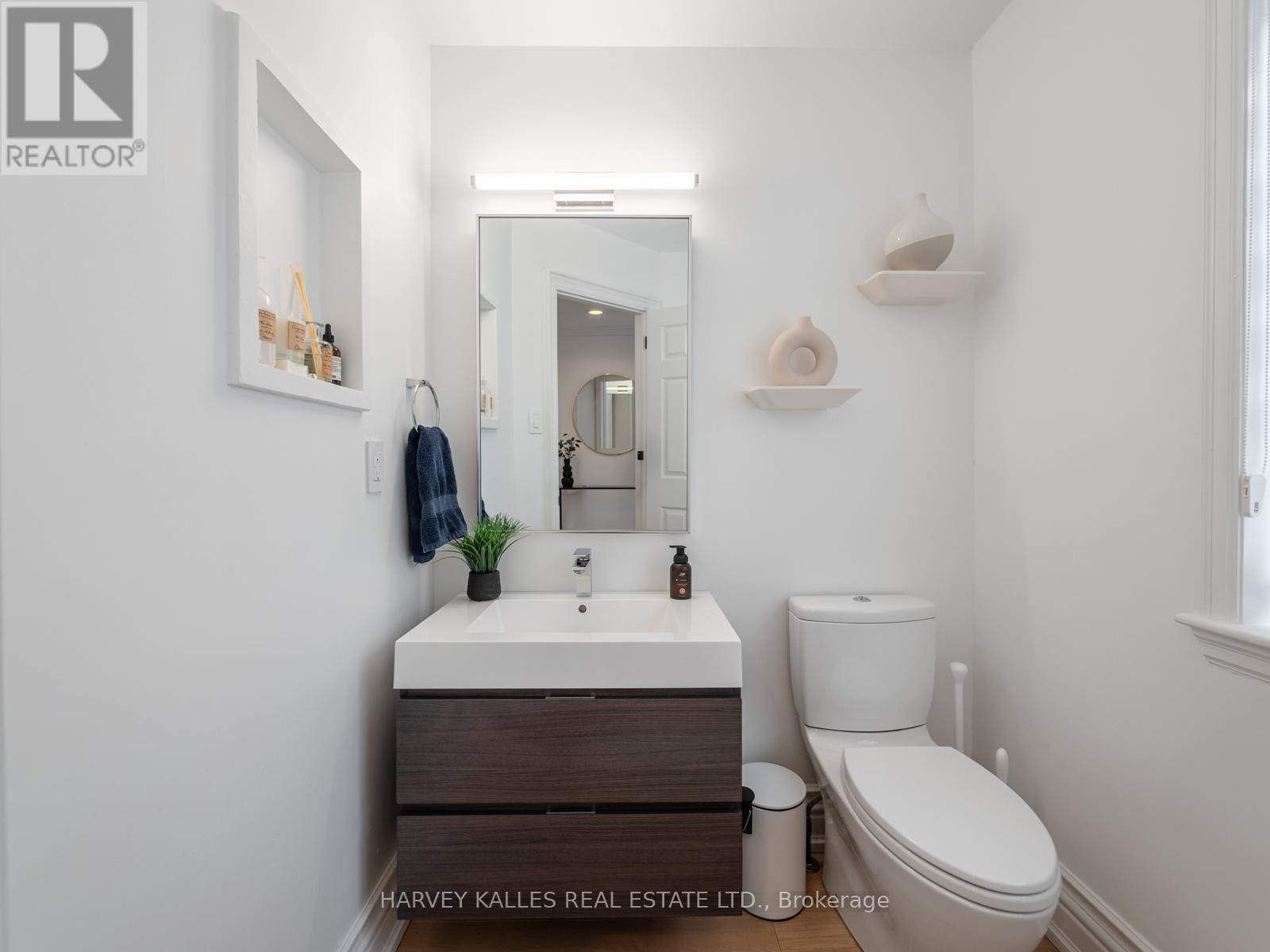 431 Douglas Avenue, Toronto, Ontario  M5M 1H3 - Photo 16 - C12996118