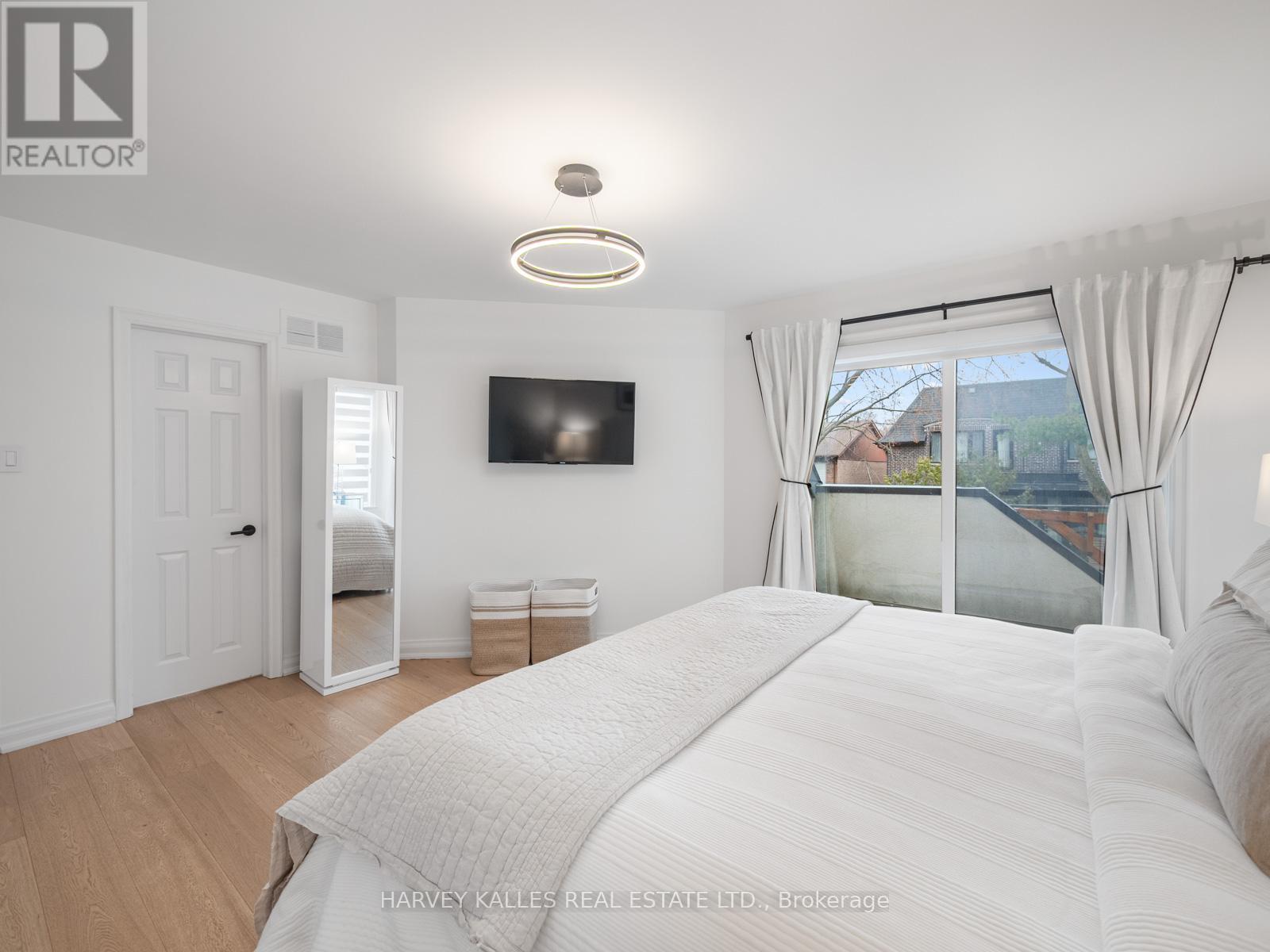 431 Douglas Avenue, Toronto, Ontario  M5M 1H3 - Photo 19 - C12996118