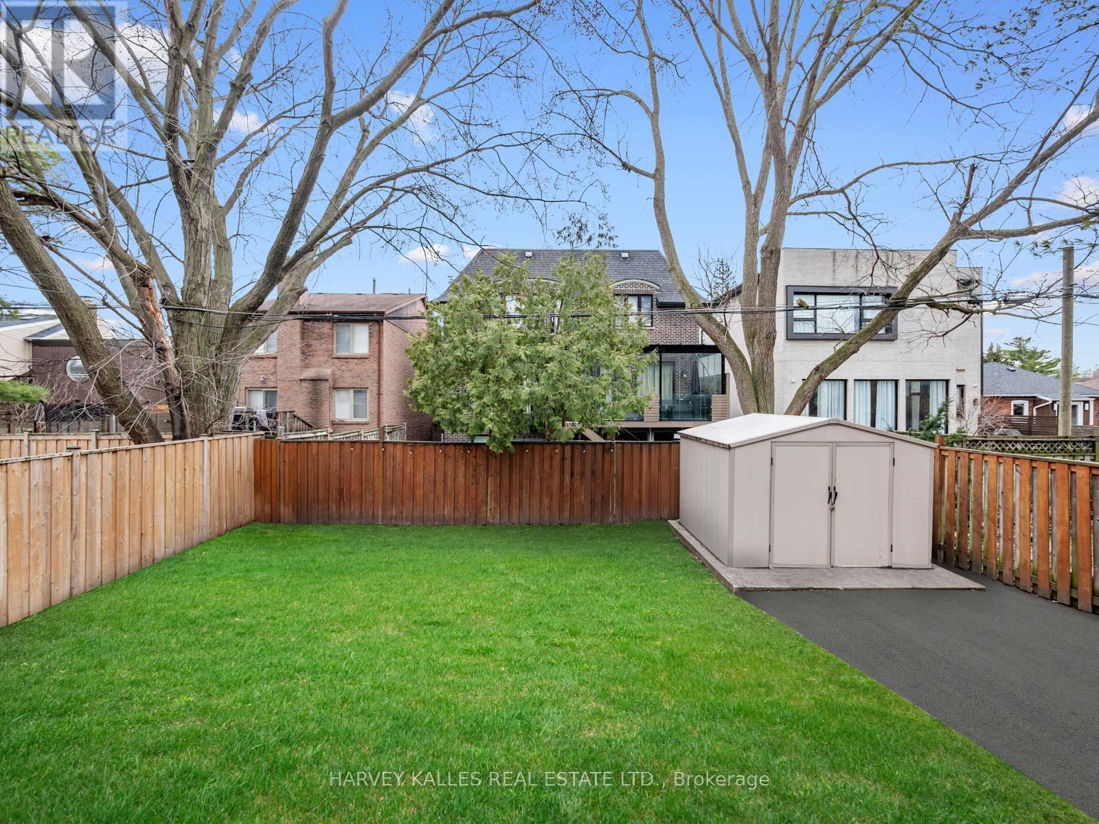 431 Douglas Avenue, Toronto, Ontario  M5M 1H3 - Photo 32 - C12996118