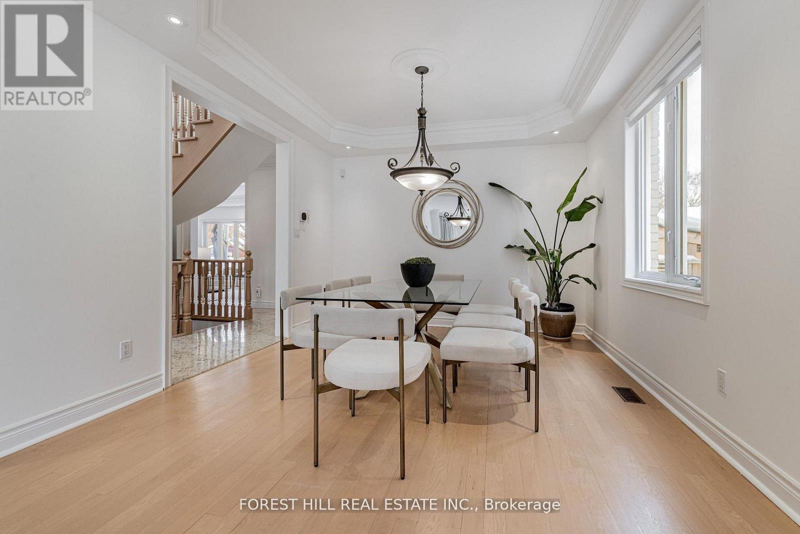 16 Northwood Drive, Toronto, Ontario  M2M 2J8 - Photo 13 - C12996122