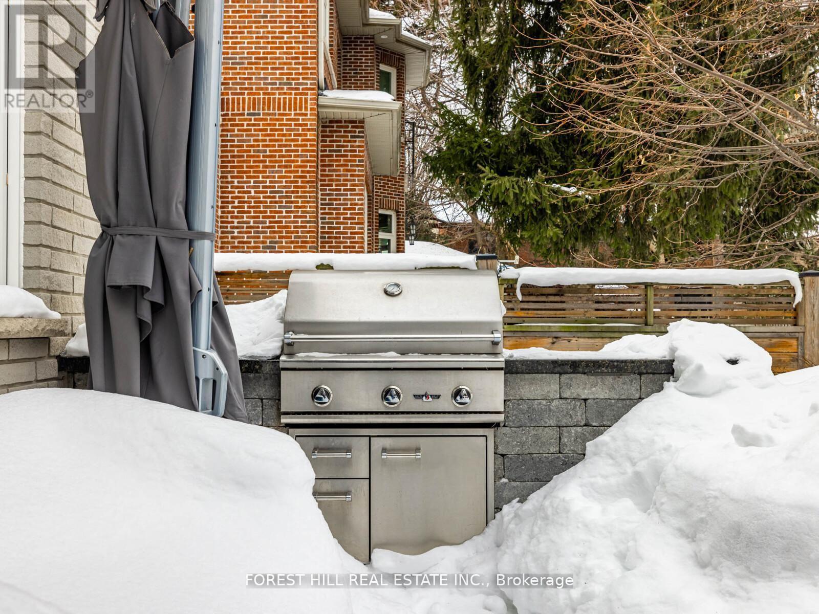 16 Northwood Drive, Toronto, Ontario  M2M 2J8 - Photo 40 - C12996122