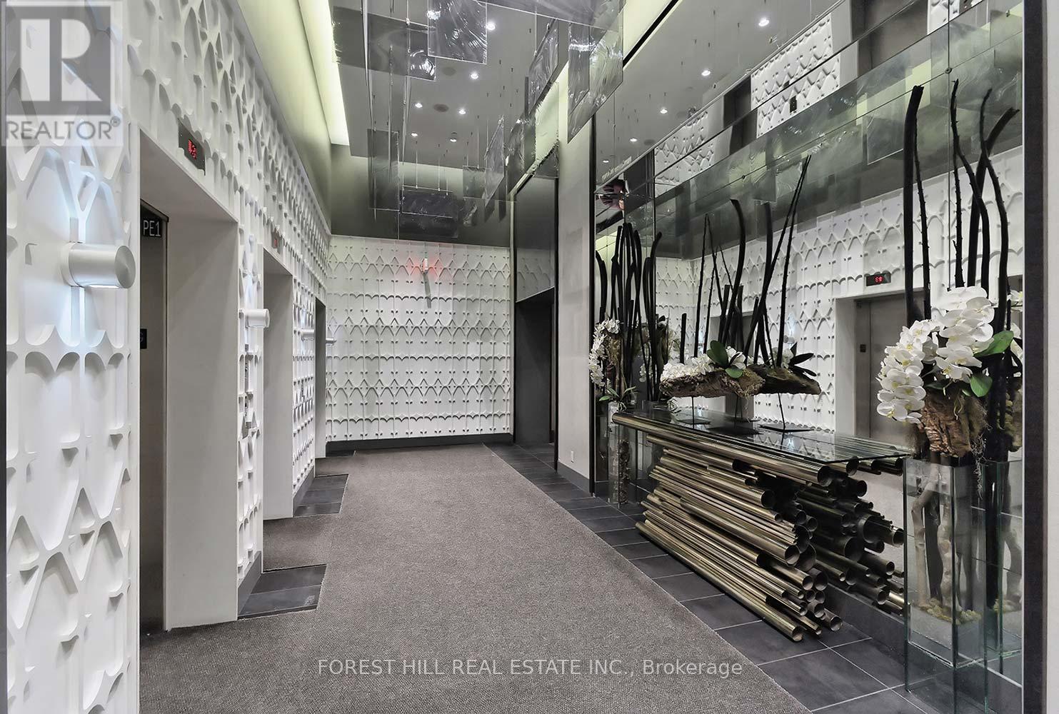 2407 - 32 Davenport Road, Toronto, Ontario  M5R 0B5 - Photo 6 - C12996164