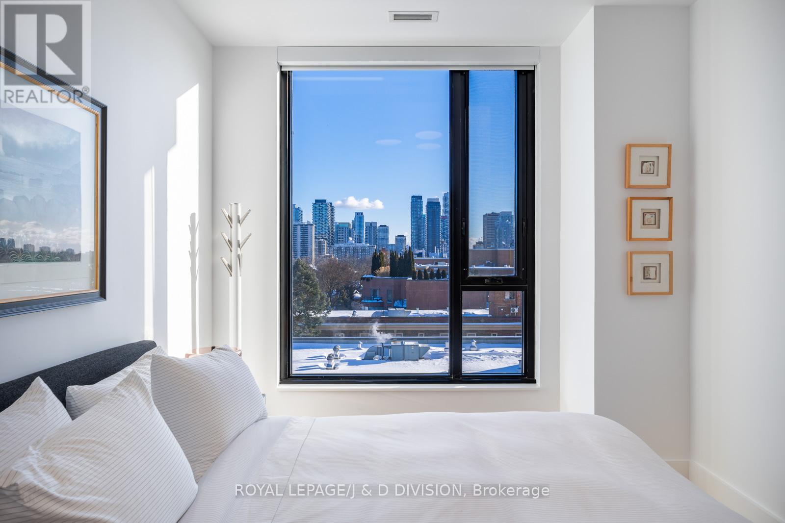 710 - 1 Strathgowan Avenue, Toronto, Ontario  M4N 0B3 - Photo 13 - C12996246