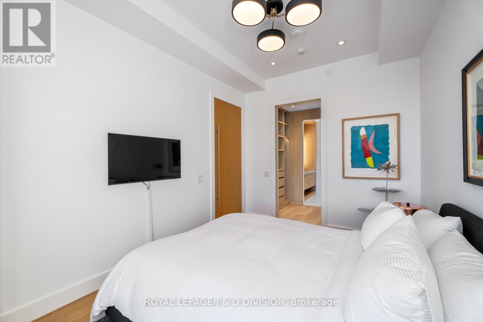 710 - 1 Strathgowan Avenue, Toronto, Ontario  M4N 0B3 - Photo 14 - C12996246