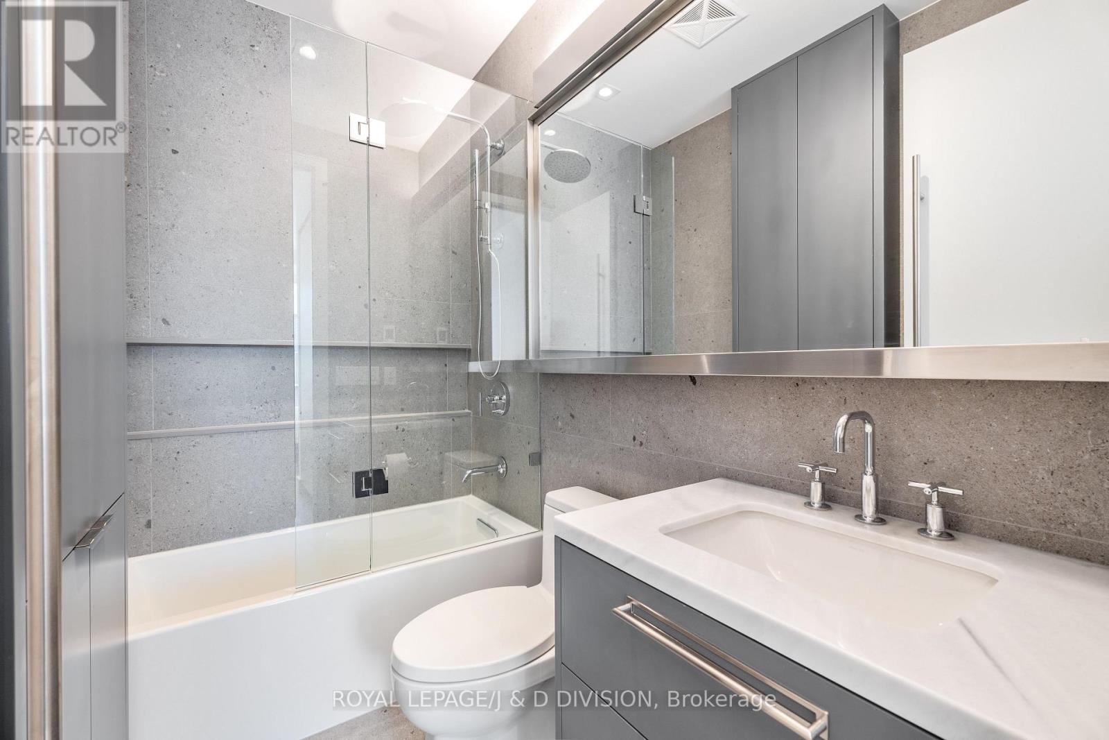 710 - 1 Strathgowan Avenue, Toronto, Ontario  M4N 0B3 - Photo 20 - C12996246