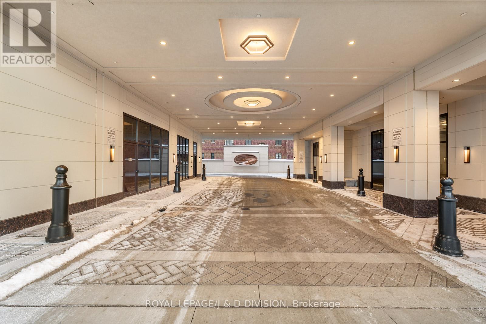 710 - 1 Strathgowan Avenue, Toronto, Ontario  M4N 0B3 - Photo 25 - C12996246