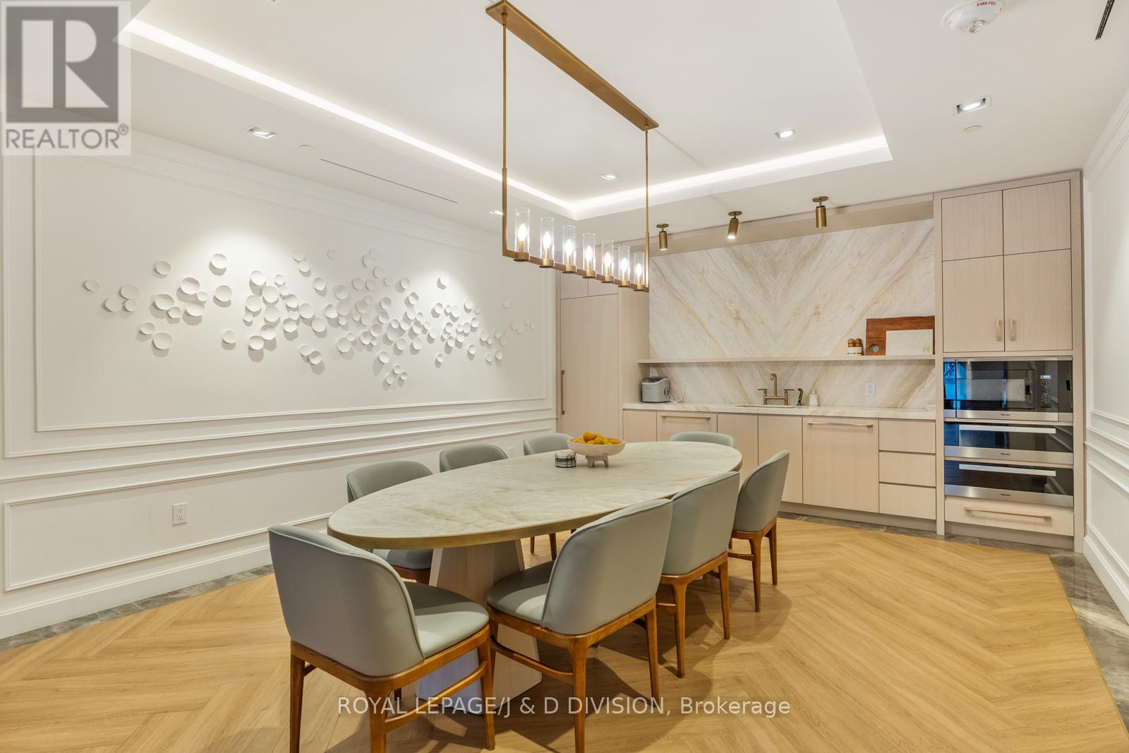 710 - 1 Strathgowan Avenue, Toronto, Ontario  M4N 0B3 - Photo 30 - C12996246