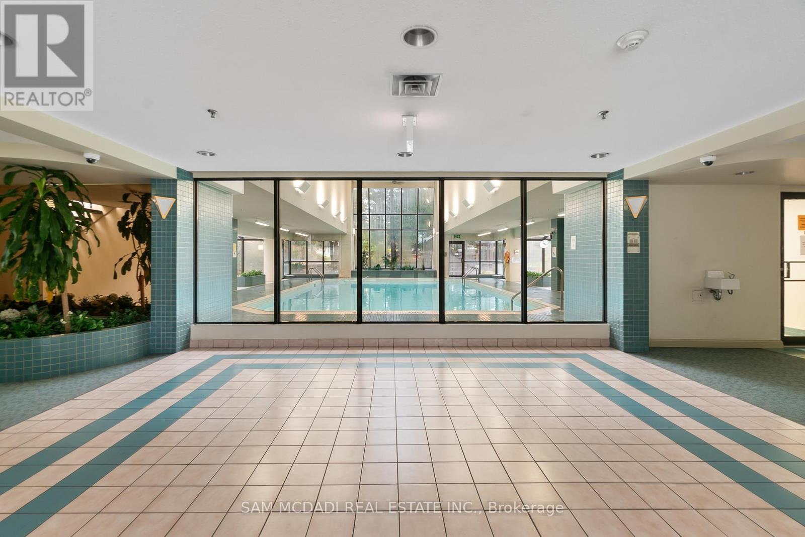 2106 - 24 Hanover Road S, Brampton, Ontario  L6S 5K8 - Photo 16 - W12900910