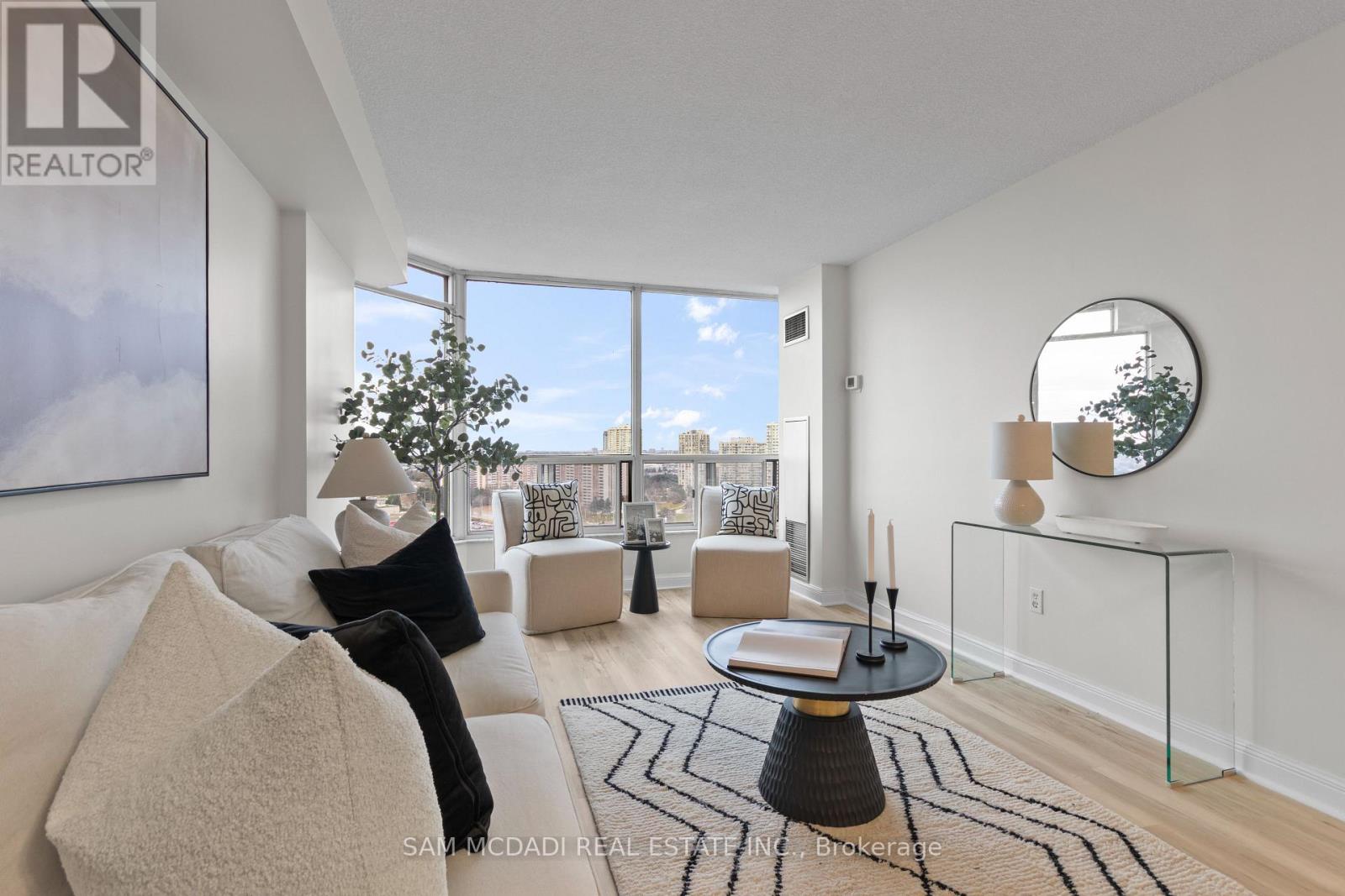 2106 - 24 Hanover Road S, Brampton, Ontario  L6S 5K8 - Photo 7 - W12900910