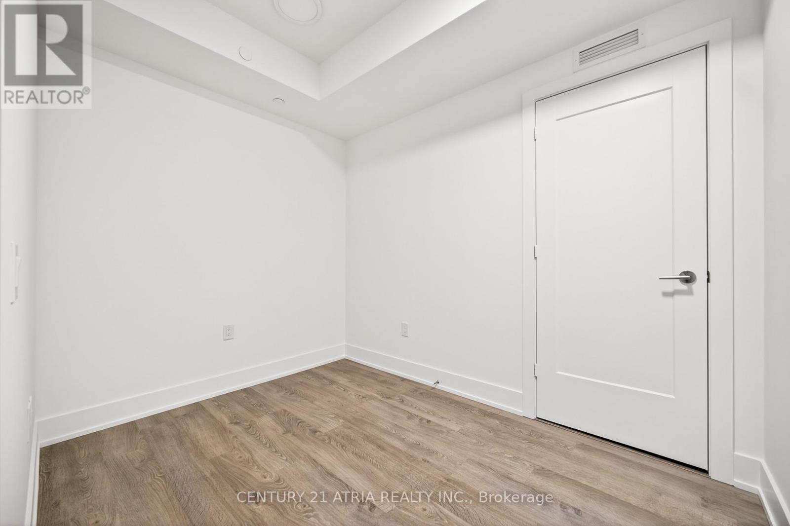 532 - 858 Dupont Street, Toronto, Ontario M6G 0C1 - Photo 17 - W12990562