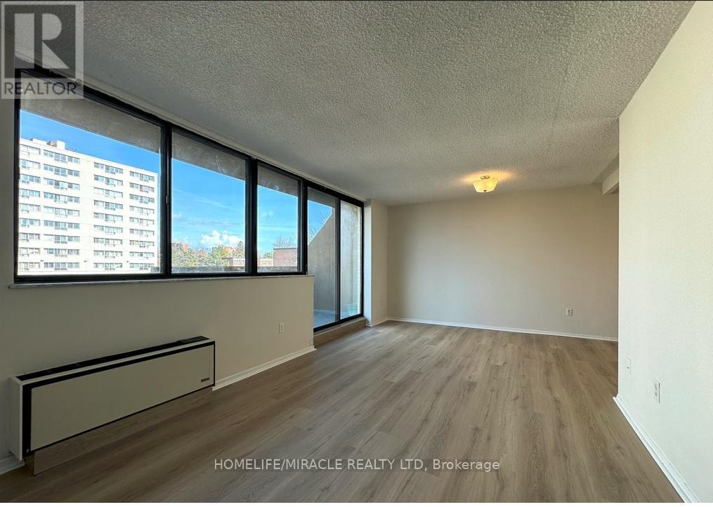 303 - 665 Kennedy Road, Toronto, Ontario  M1K 5E2 - Photo 7 - E12995966