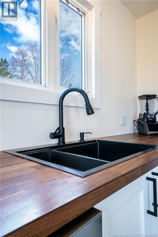 74 Cartier Street, Shediac, New Brunswick  E4P 1L3 - Photo 9 - NB135962