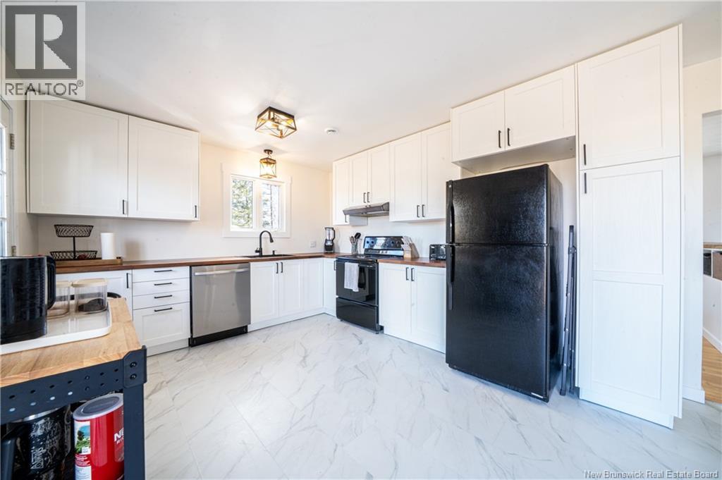 74 Cartier Street, Shediac, New Brunswick  E4P 1L3 - Photo 11 - NB135962