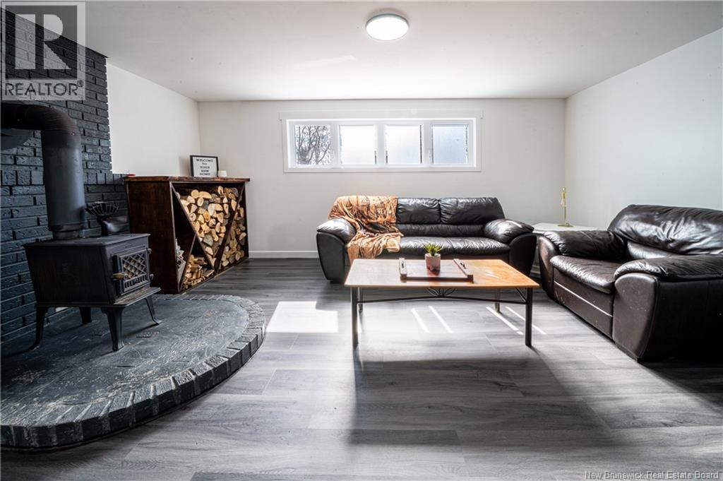 74 Cartier Street, Shediac, New Brunswick  E4P 1L3 - Photo 3 - NB135962