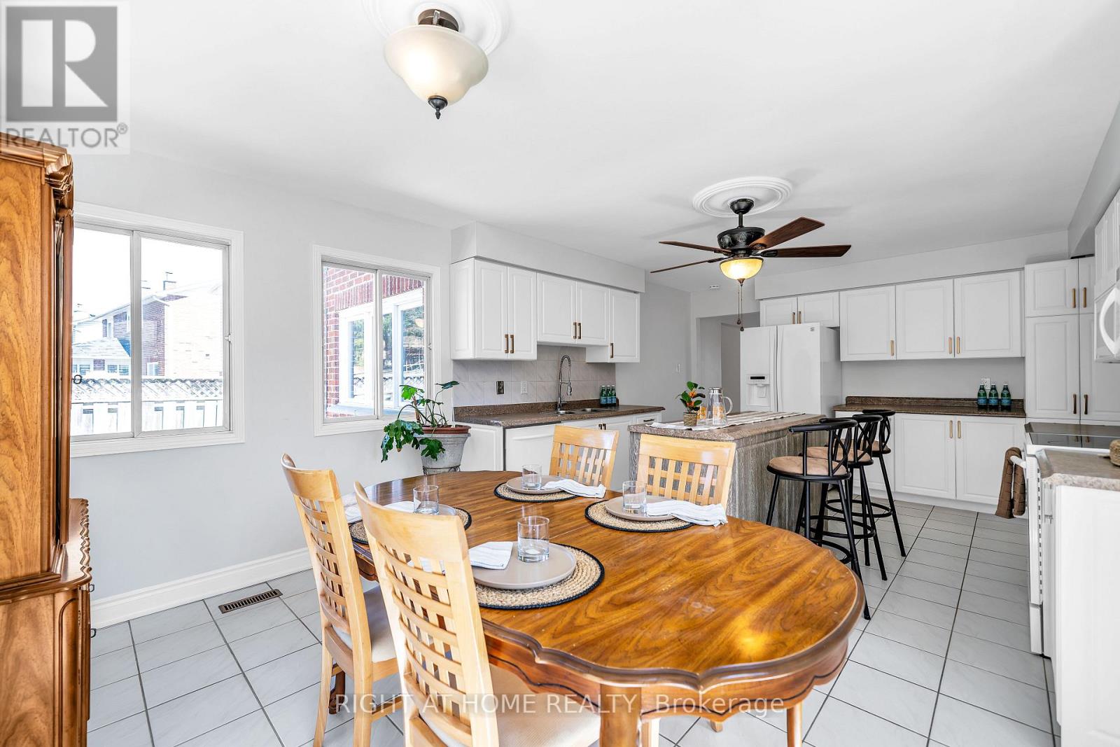 1657 Dellbrook Avenue, Pickering, Ontario  L1X 2B8 - Photo 19 - E12996080