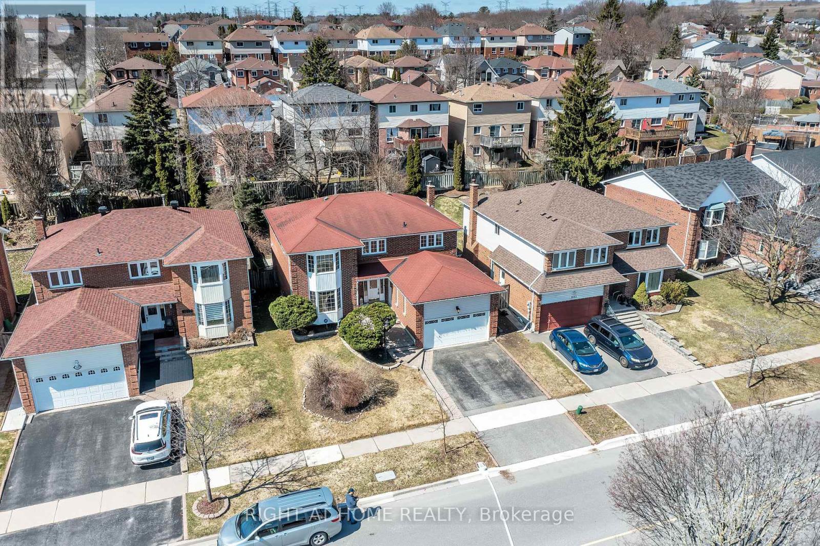 1657 Dellbrook Avenue, Pickering, Ontario  L1X 2B8 - Photo 2 - E12996080