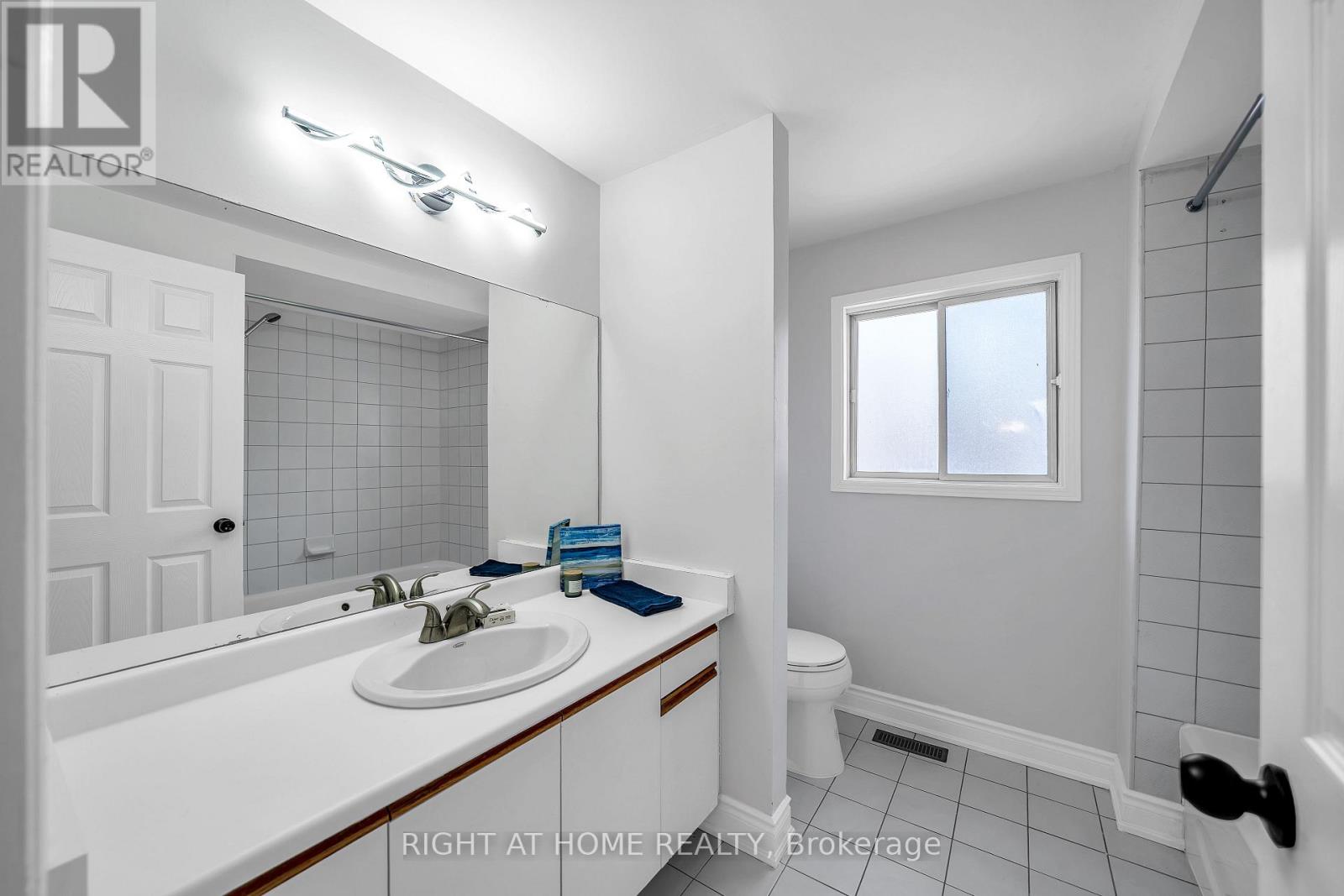 1657 Dellbrook Avenue, Pickering, Ontario  L1X 2B8 - Photo 31 - E12996080