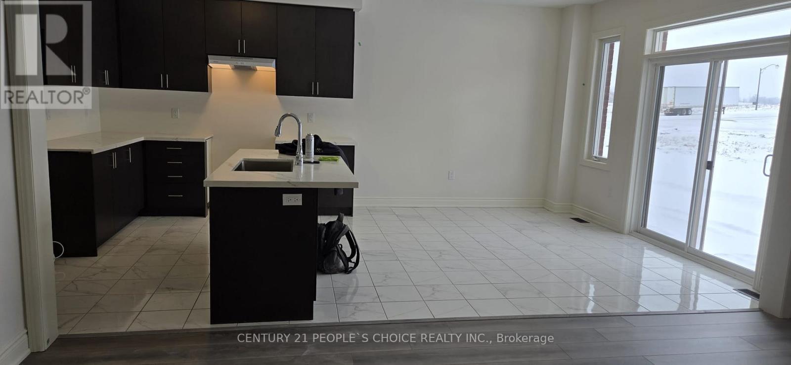 2232 Crystal Drive, Oshawa, Ontario  L1H 0H4 - Photo 6 - E12996238