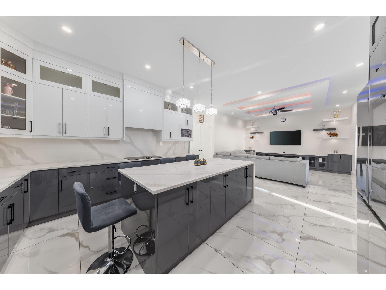 17875 59a Avenue, Surrey, British Columbia V3S 1R2 - Photo 11 - R3110538