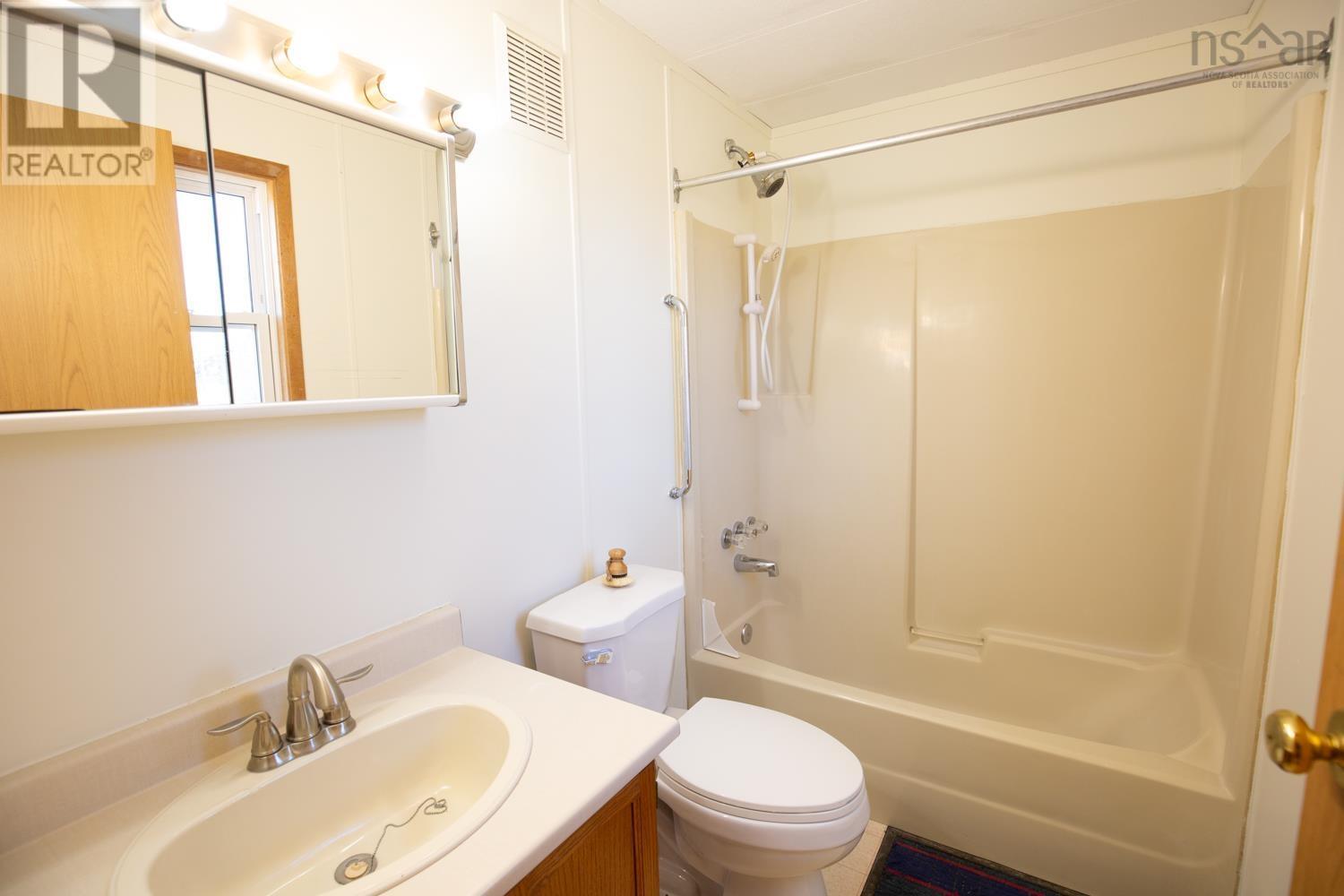 3330 Highway 6, Tatamagouche, Nova Scotia  B0K 1V0 - Photo 18 - 202607059