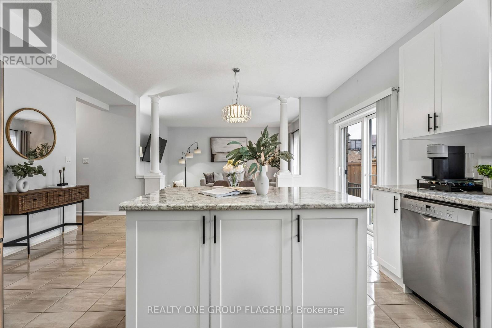 87 Dolomiti Court, Hamilton, Ontario  L0R 1P0 - Photo 10 - X12962526