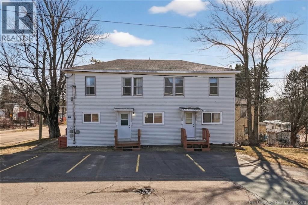 2 Copp Street, Sackville, New Brunswick  E4L 3T7 - Photo 3 - NB137177