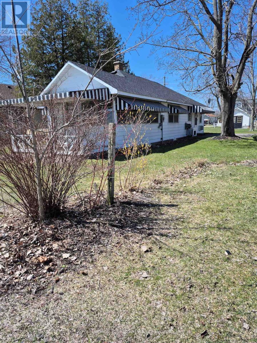 For Sale: 4 JENNY WREN LANE, Norfolk (Turkey Point), ON | 4 Bed, 3 Bath House for $295,000. See 26 photos!