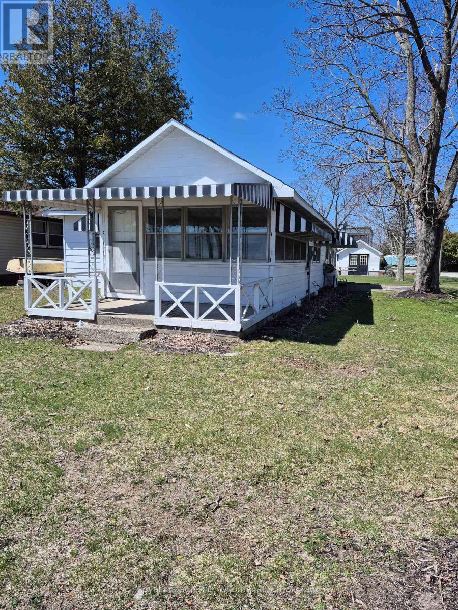 For Sale: 4 JENNY WREN LANE, Norfolk (Turkey Point), ON | 4 Bed, 3 Bath House for $295,000. See 26 photos!