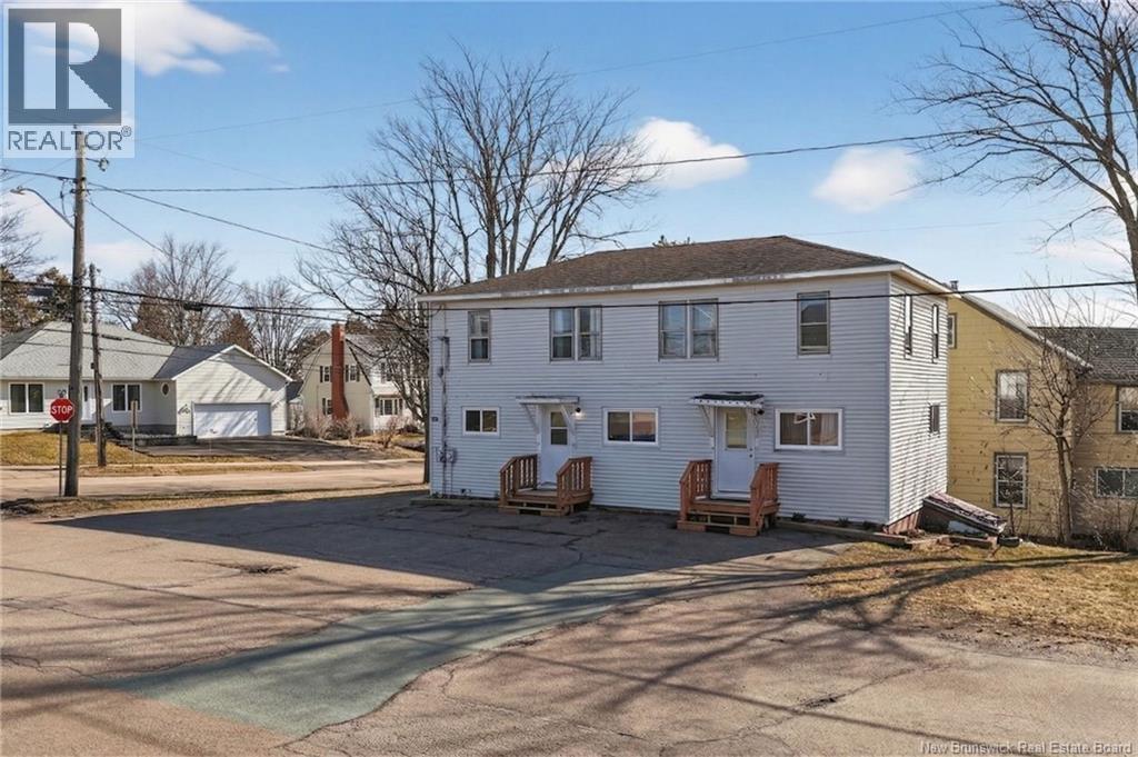 2 Copp Street, Sackville, New Brunswick  E4L 3T7 - Photo 4 - NB137177