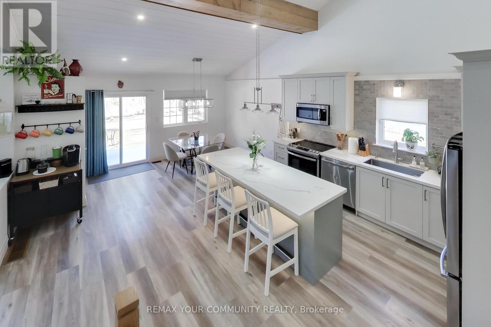 826 Adams Road, Innisfil, Ontario  L9S 4E1 - Photo 22 - N12996016