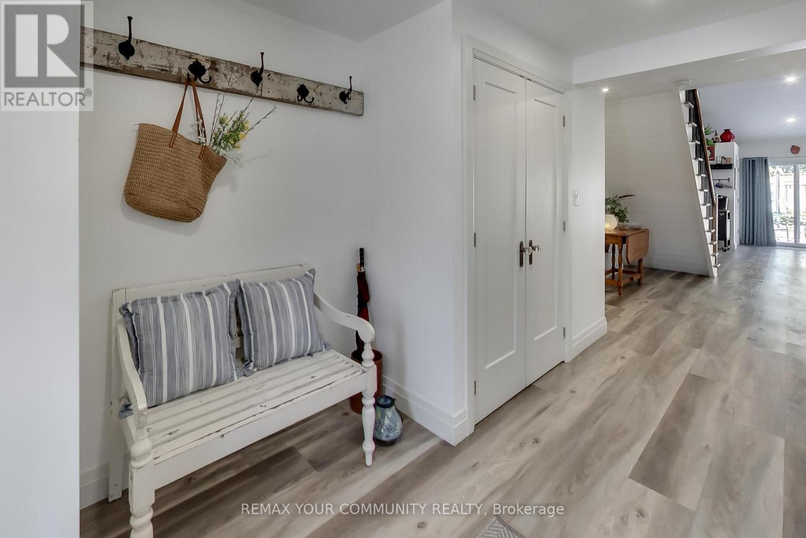 826 Adams Road, Innisfil, Ontario  L9S 4E1 - Photo 3 - N12996016