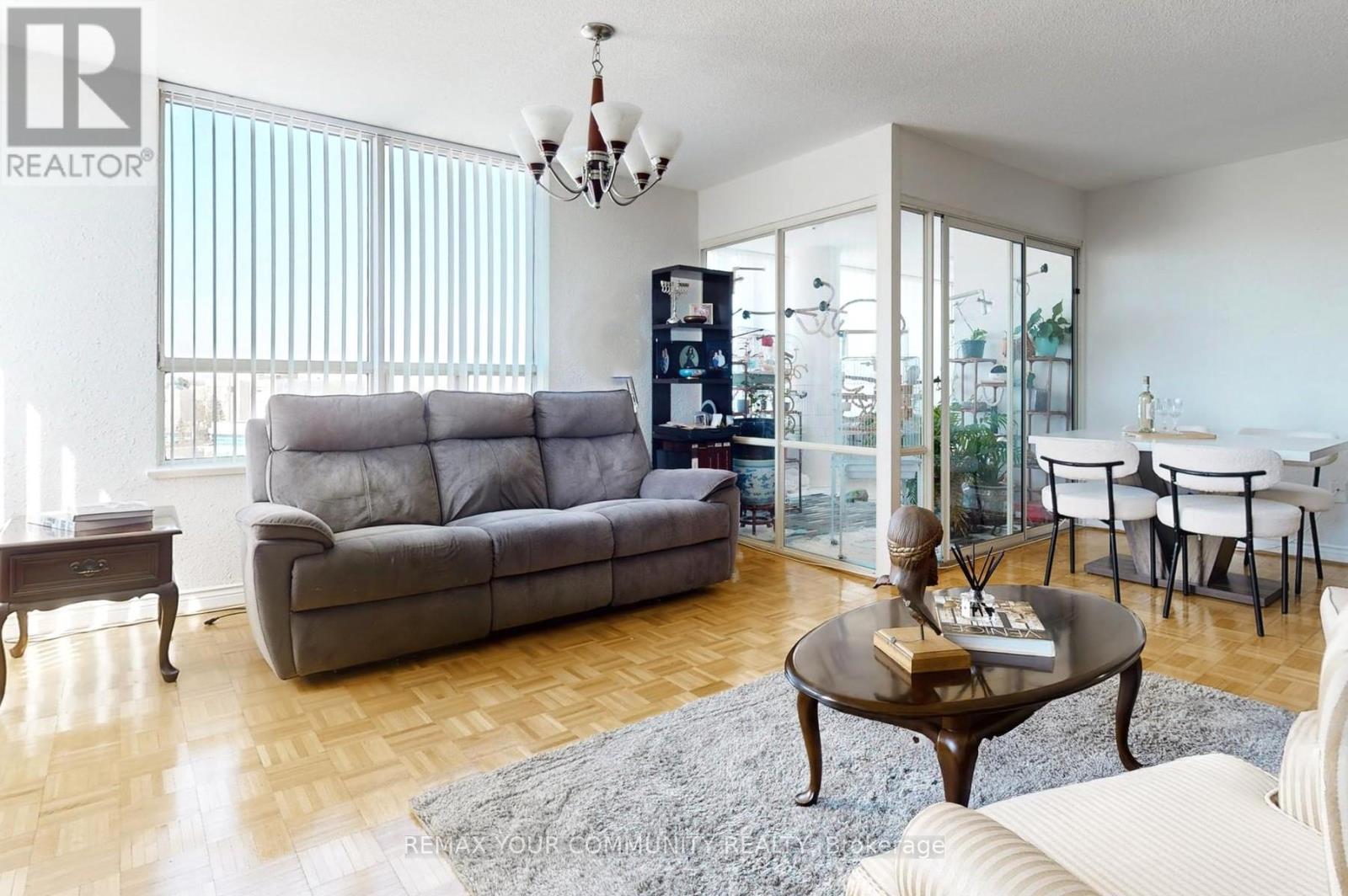 514 - 7 Townsgate Drive, Vaughan, Ontario  L4J 7Z9 - Photo 11 - N12996044