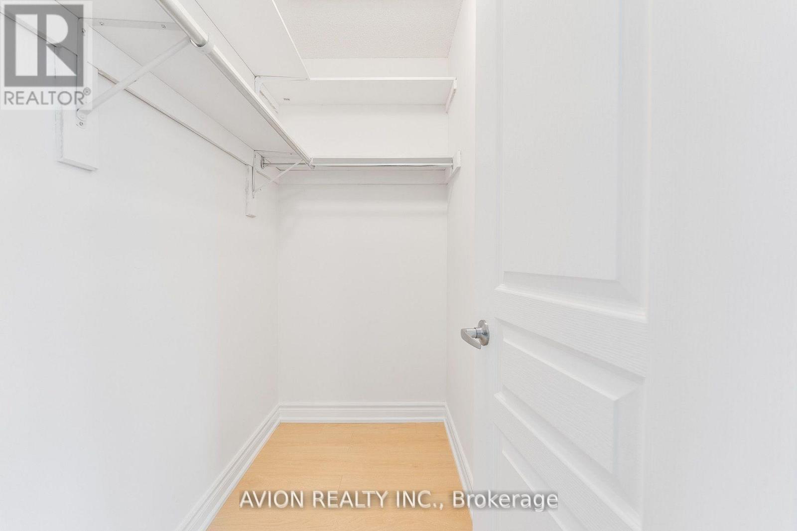 33 Brockdale Street, Richmond Hill, Ontario  L4E 4W1 - Photo 17 - N12996068