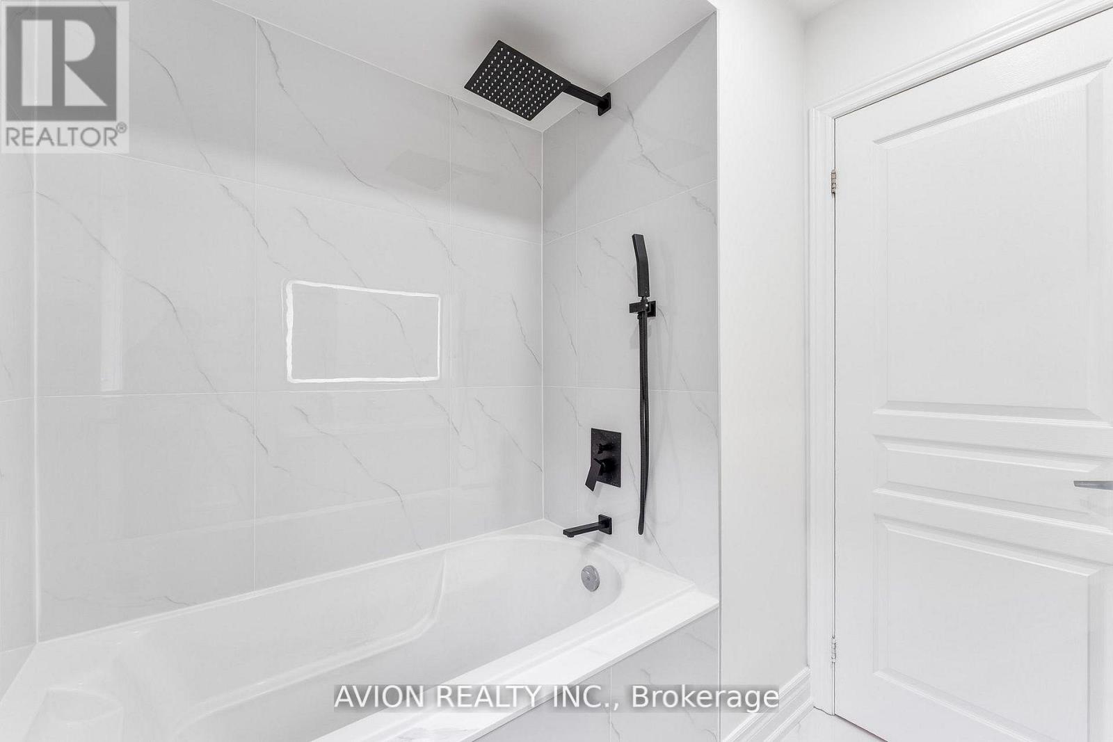 33 Brockdale Street, Richmond Hill, Ontario  L4E 4W1 - Photo 25 - N12996068