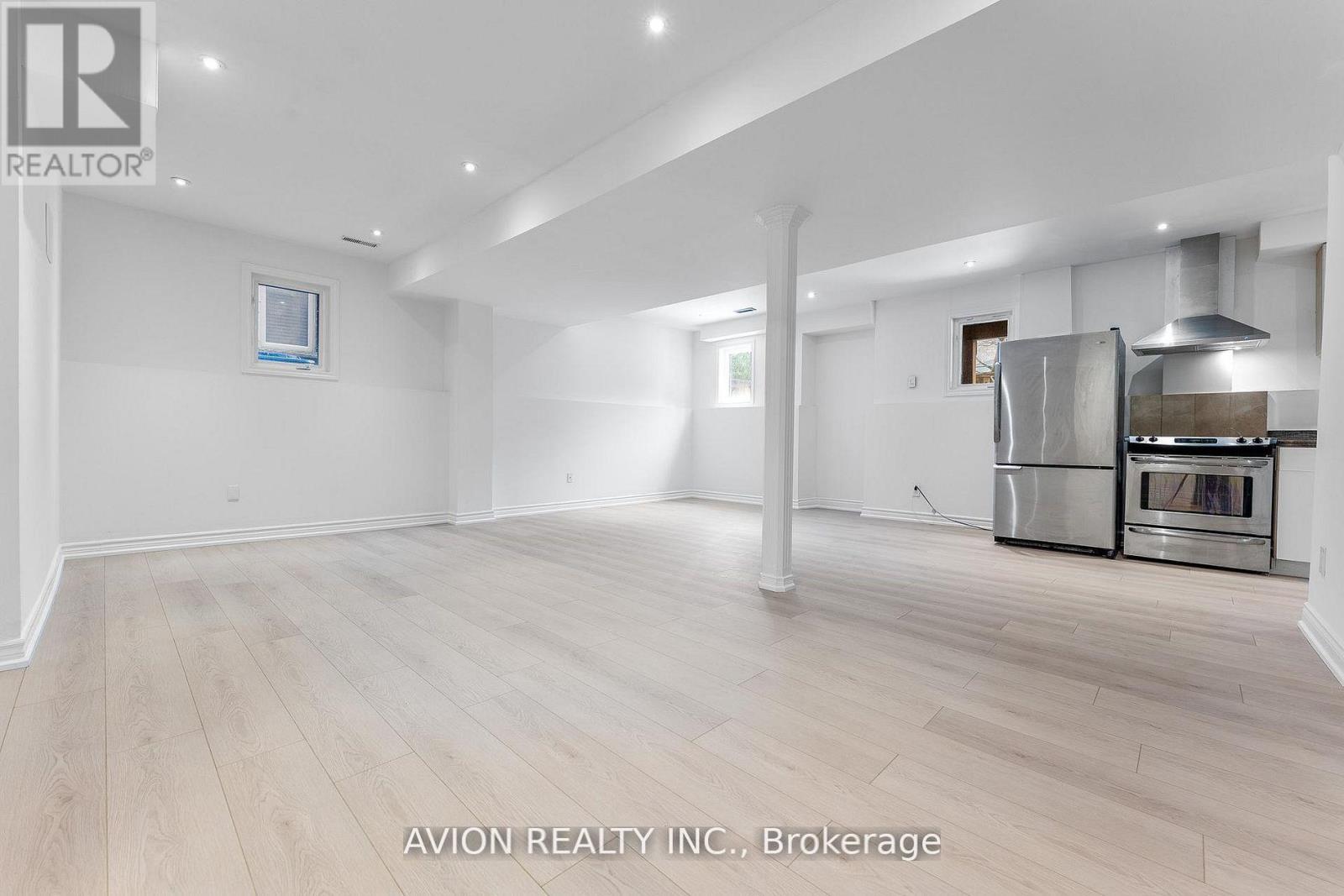 33 Brockdale Street, Richmond Hill, Ontario  L4E 4W1 - Photo 29 - N12996068