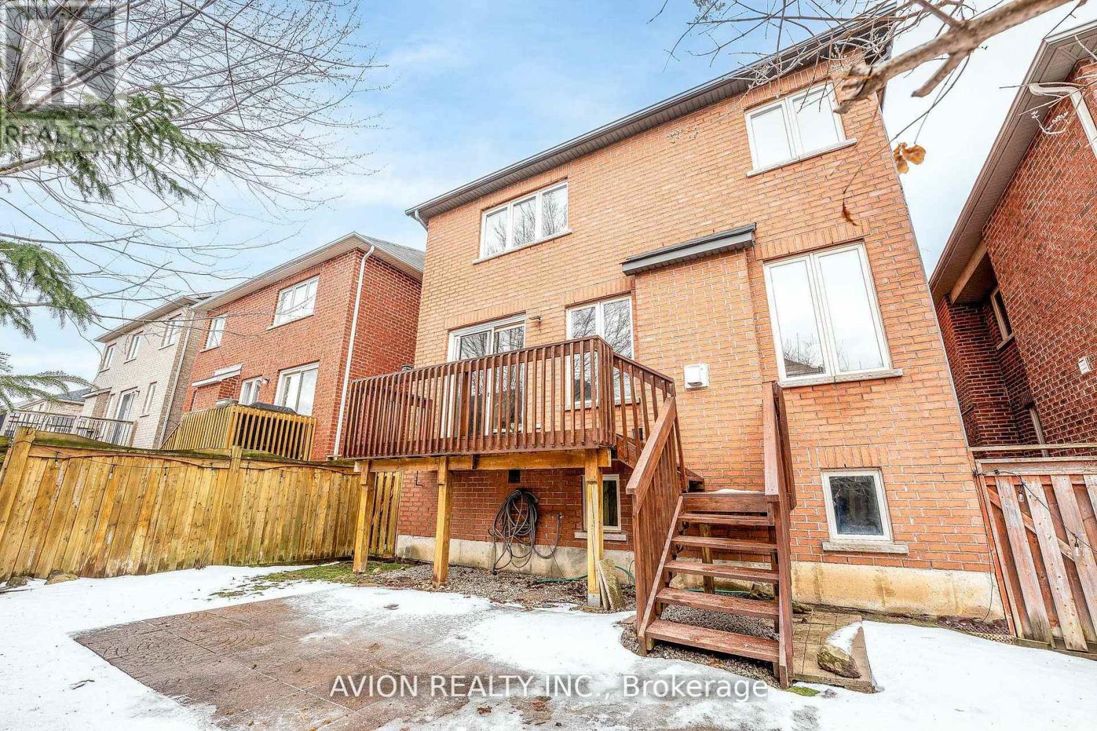 33 Brockdale Street, Richmond Hill, Ontario  L4E 4W1 - Photo 32 - N12996068